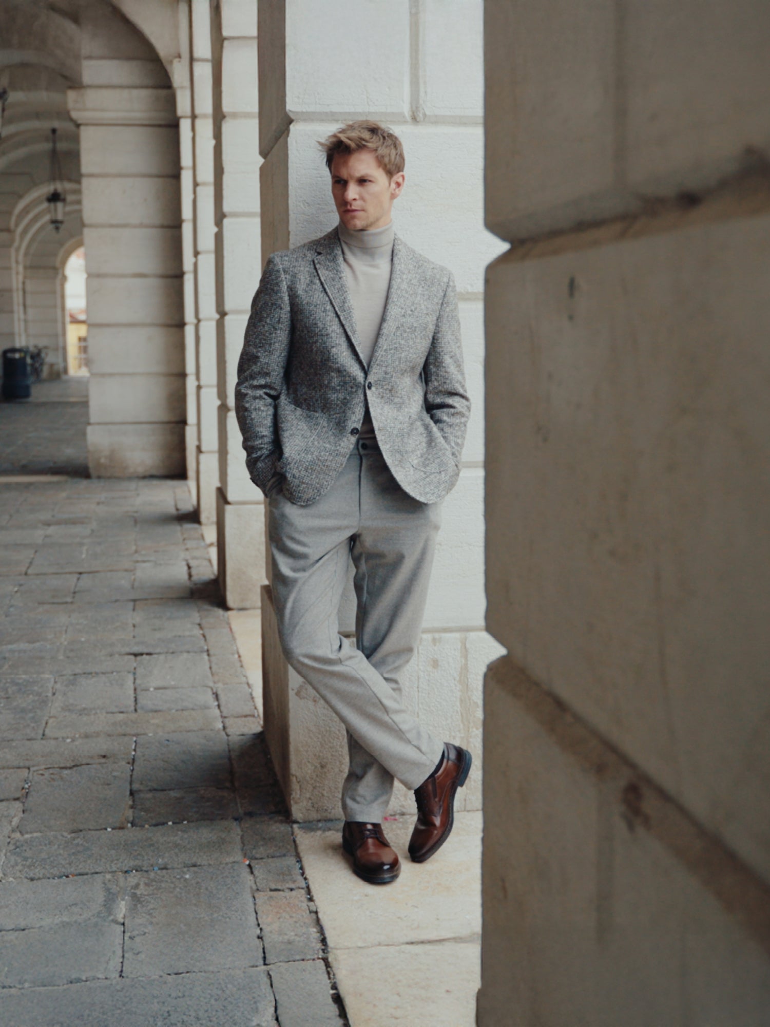 Leder Business Schnürer cognac