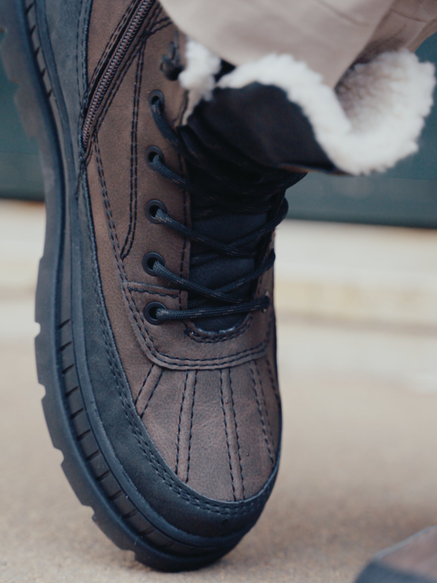 Schnürstiefel braun