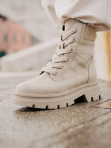 Schnürstiefel beige