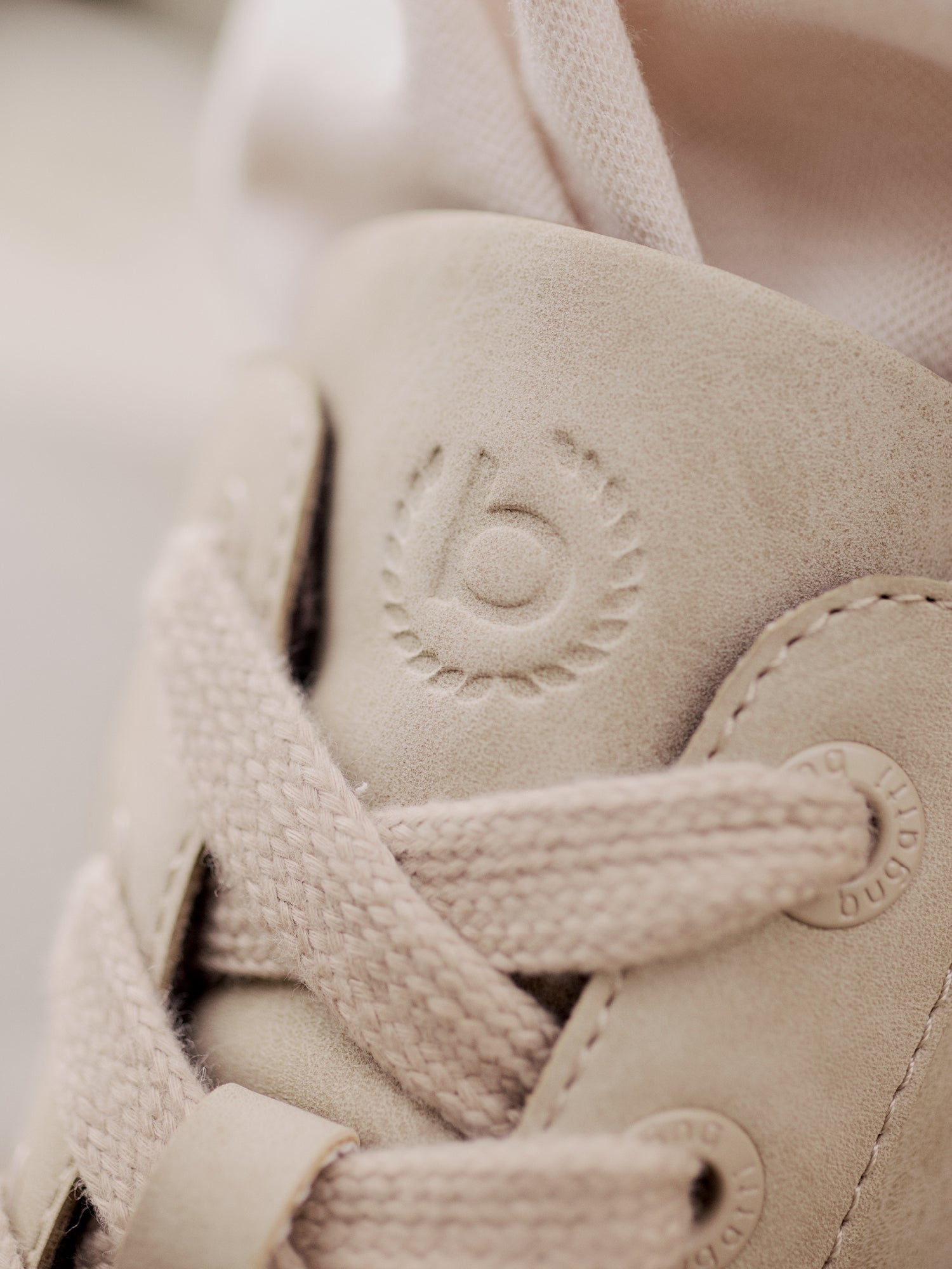 Schnürstiefel beige