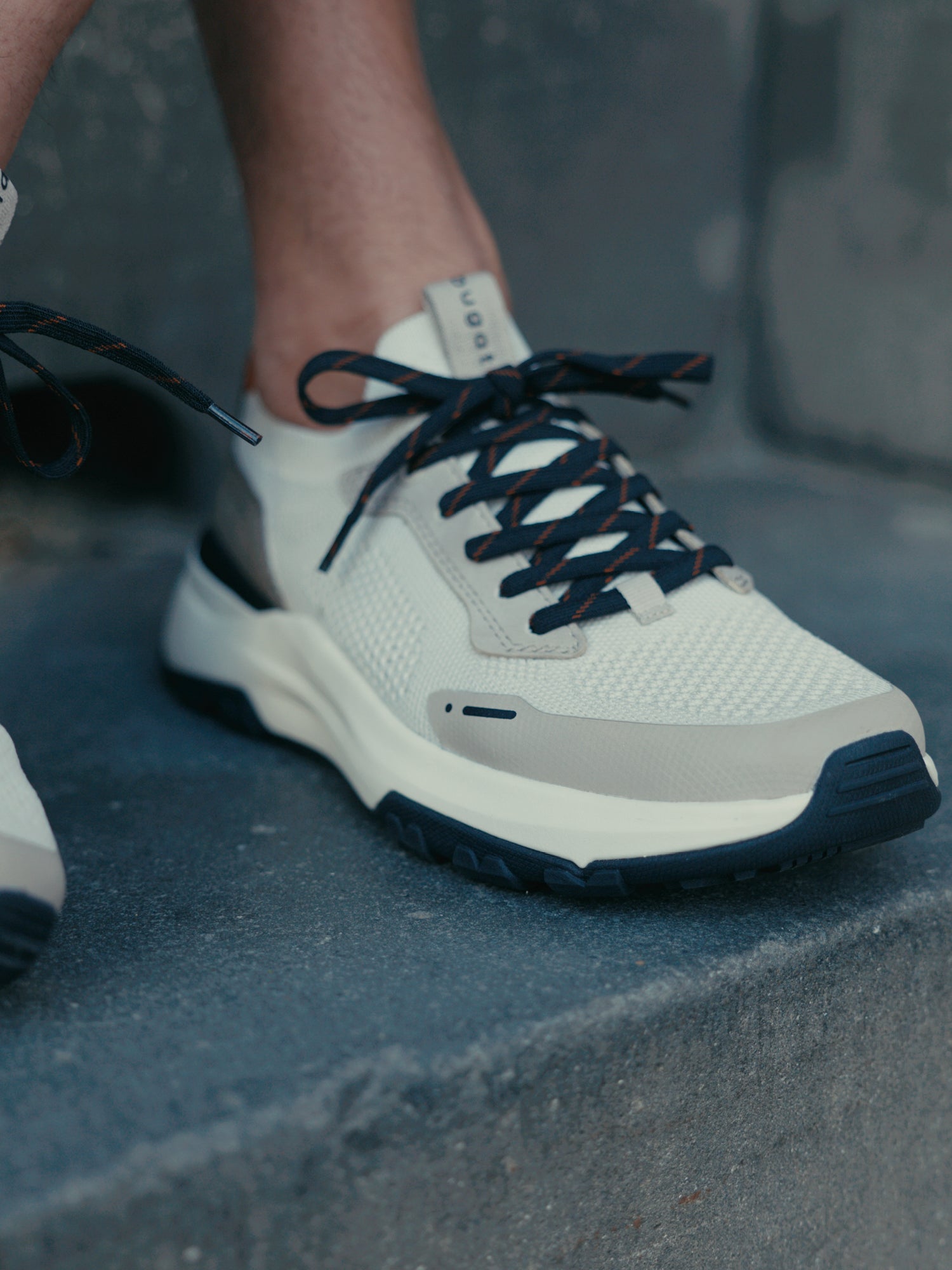 Sneaker beige