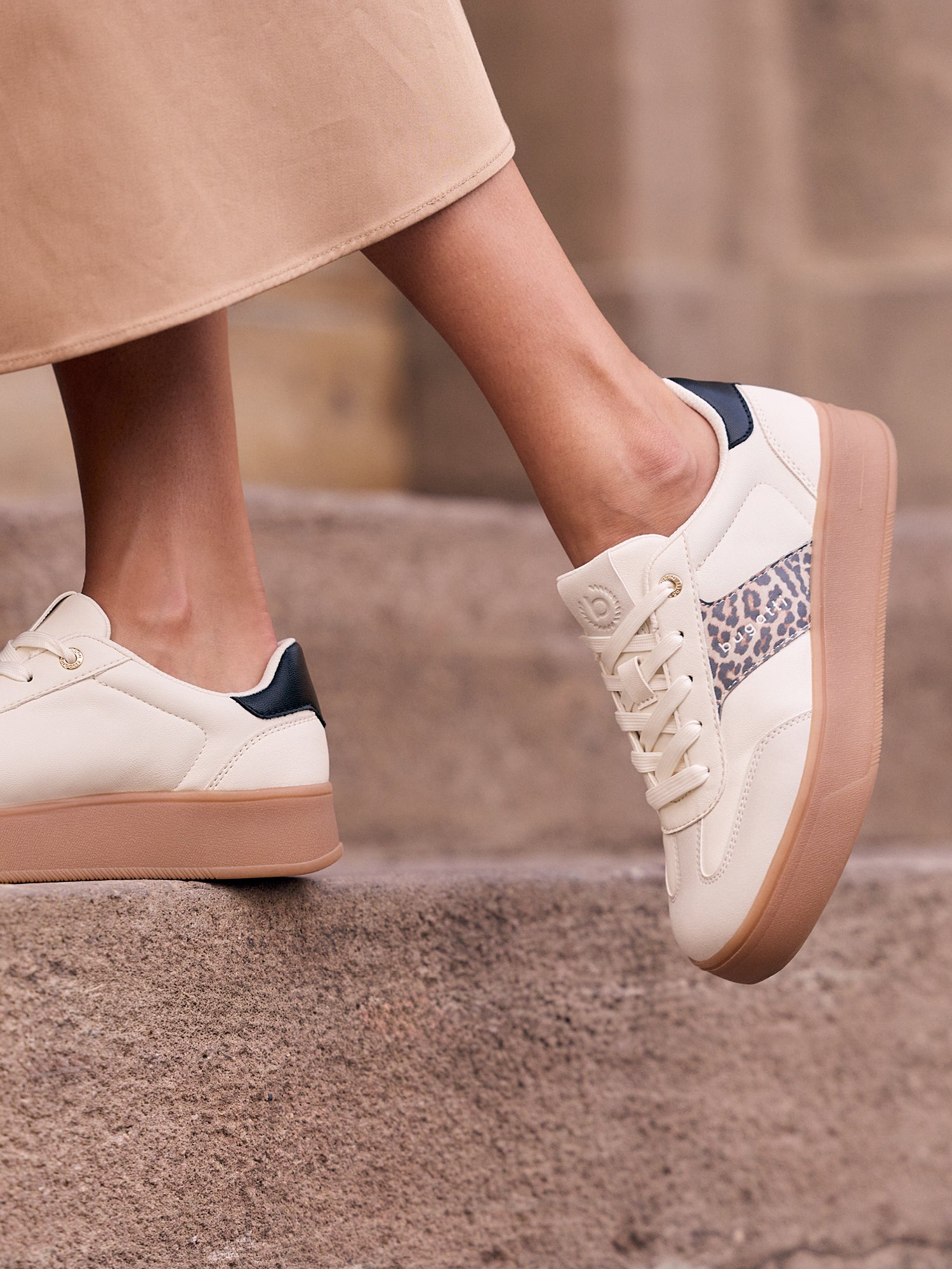 Baskets beige