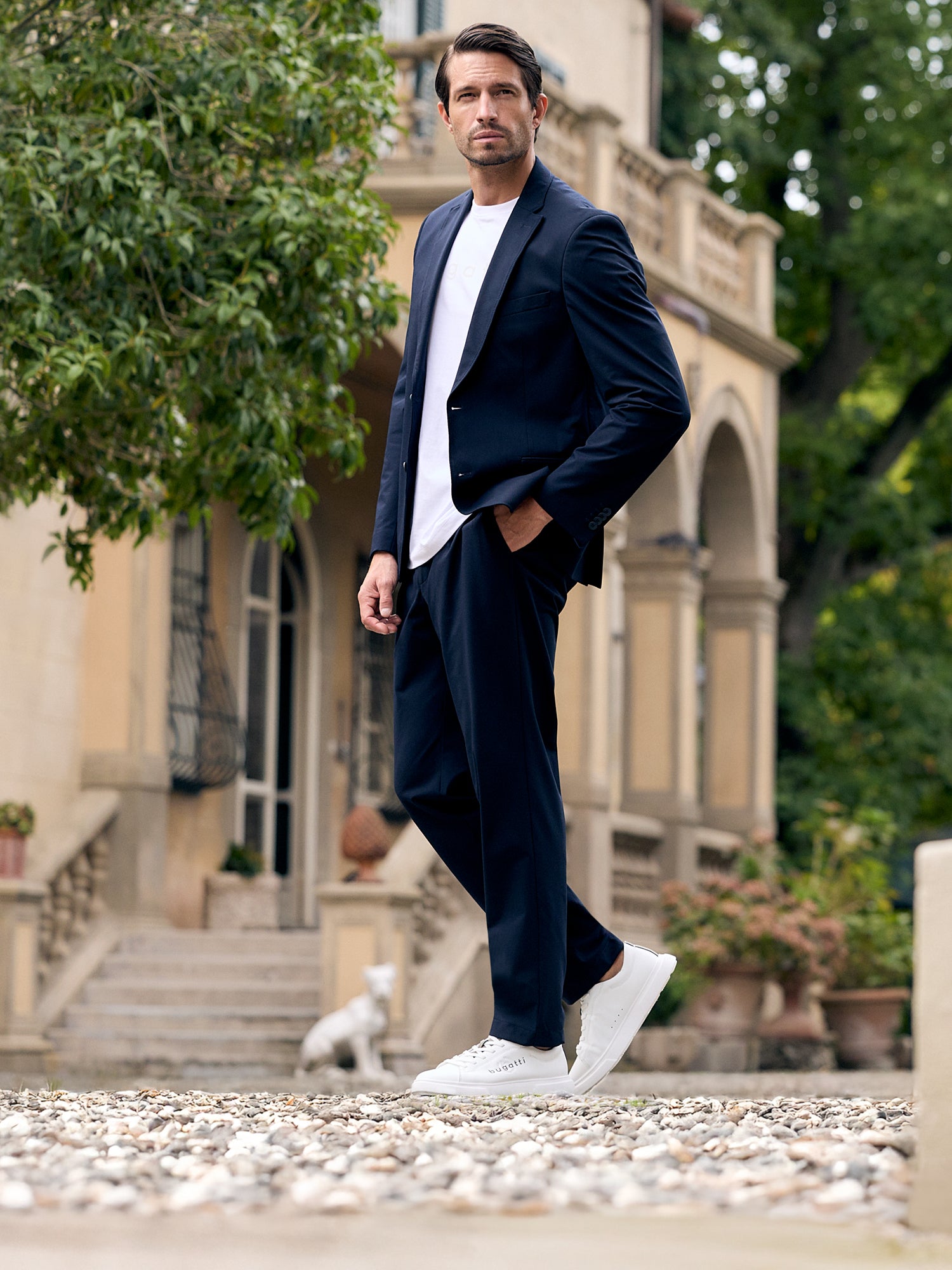 Sneaker white