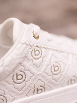 Sneaker white